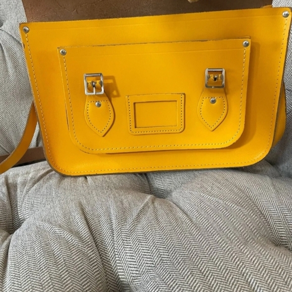 Cambridge Small Yellow Small Box Leather  Crossbody/Shoulder Bag  Silver Zip - Picture 9 of 11